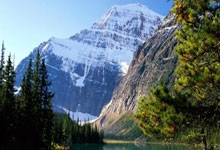 PG游戏:CBA排名乱了!广厦三杀广东,北京8连胜疯狂出击,季后赛悬念消失.